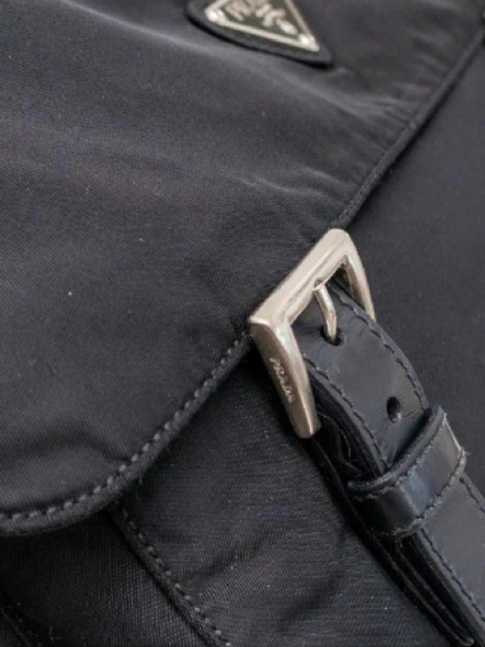 Prada✌🏻Black Nylon Messenger Bag! Offers welcome! - Picture 14 of 15